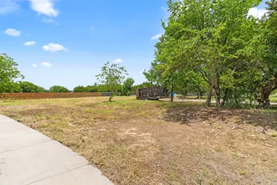 1754 Riverview Drive, Cleburne, TX 76033 - Photo 35