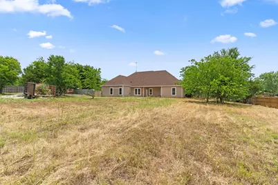 1754 Riverview Drive, Cleburne, TX 76033 - Photo 33