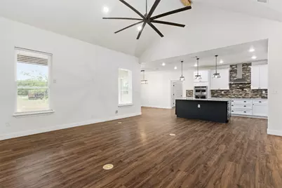1754 Riverview Drive, Cleburne, TX 76033 - Photo 3