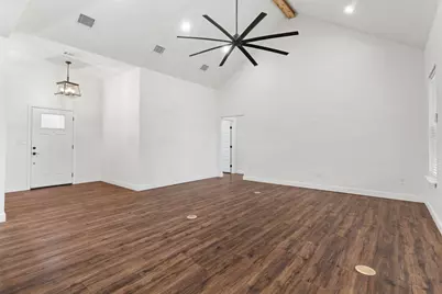 1754 Riverview Drive, Cleburne, TX 76033 - Photo 5