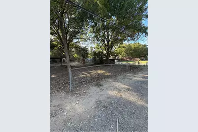 109 Syble Jean Drive, Burleson, TX 76028 - Photo 3
