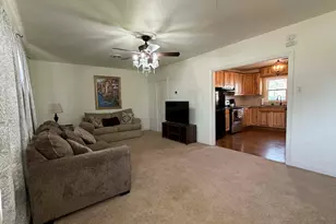 410 W Reiman St, Seymour, TX 76380 - Photo 5