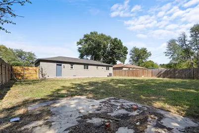 820 Colgate Drive, Lancaster, TX 75134 - Photo 9