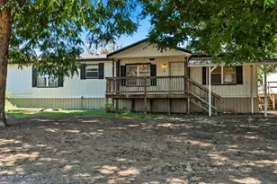 219 Quail Run, Reno, TX 76020 - Photo 1