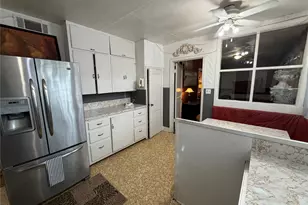 400 N River St, Seymour, TX 76380 - Photo 9