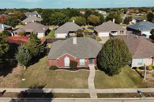 10310 Evergreen Dr, Rowlett, TX 75089 - Photo 1