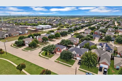 101 Reatta Drive, Justin, TX 76247 - Photo 29