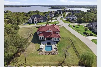 2501 Oak Bluff Drive, Corinth, TX 76210 - Photo 7