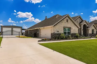 198 Spanish Moss Trail, Rhome, TX 76078 - Photo 3