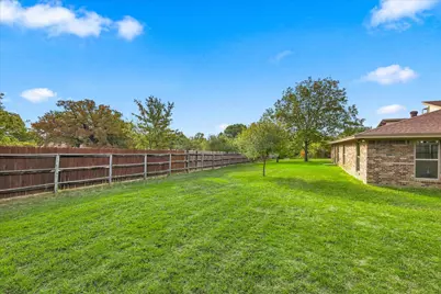 805 W Woodglen Drive, Copper Canyon, TX 75077 - Photo 33