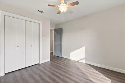 805 W Woodglen Drive, Copper Canyon, TX 75077 - Photo 23