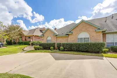 1813 W Wall Street, Grapevine, TX 76051 - Photo 3