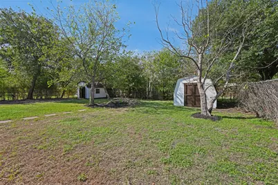 1110 Johnson Street, Benbrook, TX 76126 - Photo 21