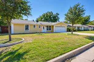 913 Russell Rd, Everman, TX 76140 - Photo 1