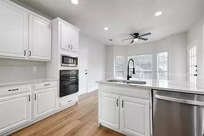 2517 Rosehill Lane, Plano, TX 75093 - Photo 11