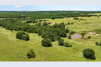 393 Franklin Road, Saint Jo, TX 76265 - Photo 7