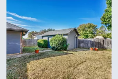 713 Baldridge Road, Burleson, TX 76028 - Photo 23
