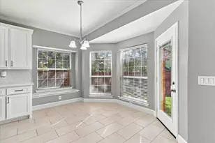 807 Woodside Ct, Highland Village, TX 75077 - Photo 9