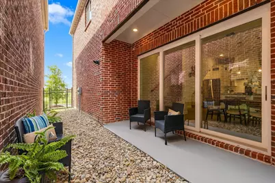 564 Courtyard Lane, Irving, TX 75039 - Photo 25