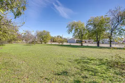 7900 Raymond Avenue, White Settlement, TX 76108 - Photo 27