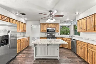 1604 Reunion Circle, Carrollton, TX 75007 - Photo 5