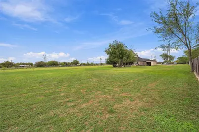 8409 Whispering Meadows Road, Burleson, TX 76058 - Photo 29