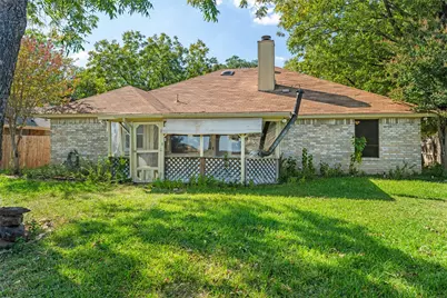 3648 Village Green Drive, Grand Prairie, TX 75052 - Photo 23
