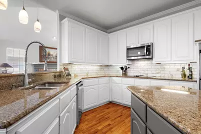 806 Woodside Court, Highland Village, TX 75077 - Photo 17