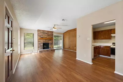5606 Congressional Drive, Arlington, TX 76018 - Photo 3