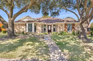 1025 Brownfield Dr, Mesquite, TX 75150 - Photo 1