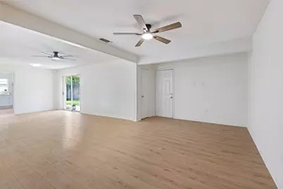 1734 Glen Key Street, Grand Prairie, TX 75051 - Photo 9