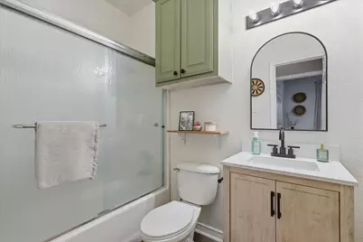 700 Harbour Town Drive, Lake Dallas, TX 75065 - Photo 27
