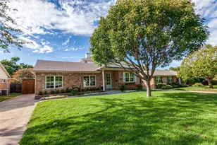 304 S Weatherred Dr, Richardson, TX 75080 - Photo 1