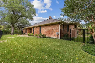 6737 Lake Shore Drive, Garland, TX 75044 - Photo 29