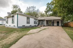 215 22nd St, Grand Prairie, TX 75050 - Photo 1