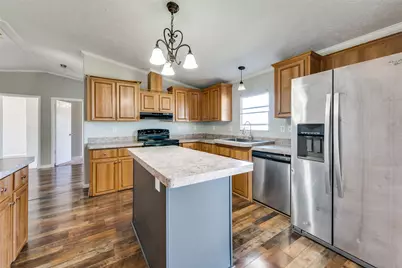 5721 Black Springs Ln, Joshua, TX 76058 - Photo 9