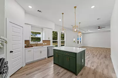 10511 Casnett Drive, Dallas, TX 75217 - Photo 17