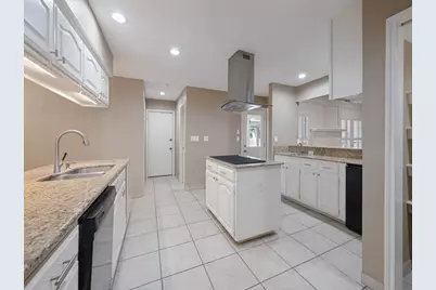 3640 Dahlia Drive, Grand Prairie, TX 75052 - Photo 7