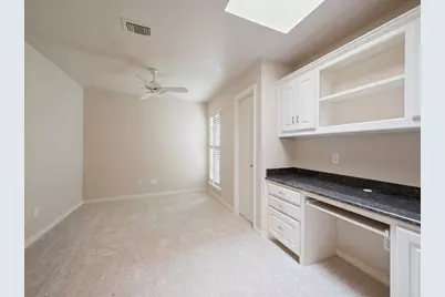 3640 Dahlia Drive, Grand Prairie, TX 75052 - Photo 15