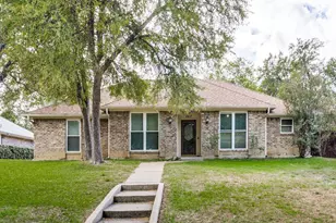 3617 Bluegrass Dr, Grand Prairie, TX 75052 - Photo 1
