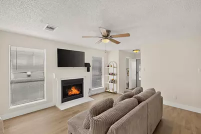 2608 Isbella Drive, Grand Prairie, TX 75052 - Photo 5