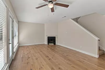 700 Bel Aire Crest, Irving, TX 75061 - Photo 7