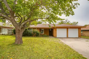 6756 Ridgetop Rd, North Richland Hills, TX 76182 - Photo 1