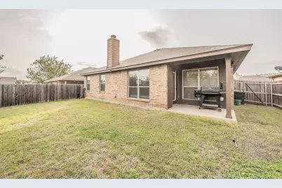 404 Brookhollow Lane, Saginaw, TX 76131 - Photo 5