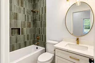 808 Oakhurst St, Houston, TX 77023 - Photo 9