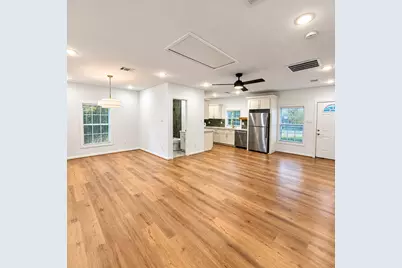 808 Oakhurst Street #2, Houston, TX 77023 - Photo 11