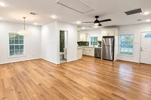 808 Oakhurst St, Houston, TX 77023 - Photo 11