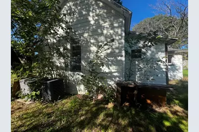 212 Hudgins Street, Krum, TX 76249 - Photo 5