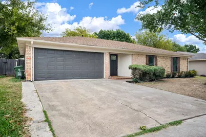 1920 Hurstview Drive, Hurst, TX 76054 - Photo 3