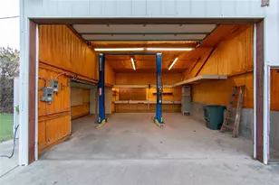 848 Canyon Oaks Rd, Crawford, TX 76638 - Photo 17